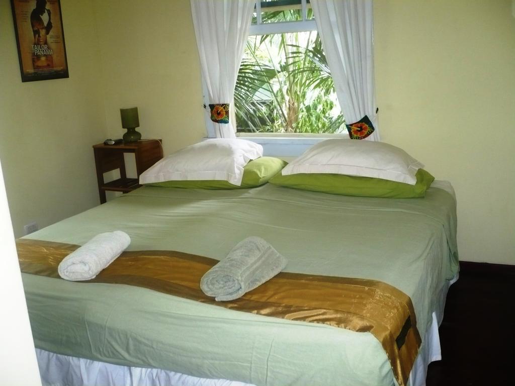 פנמה סיטי Dos Palmitos Bed And Breakfast מראה חיצוני תמונה